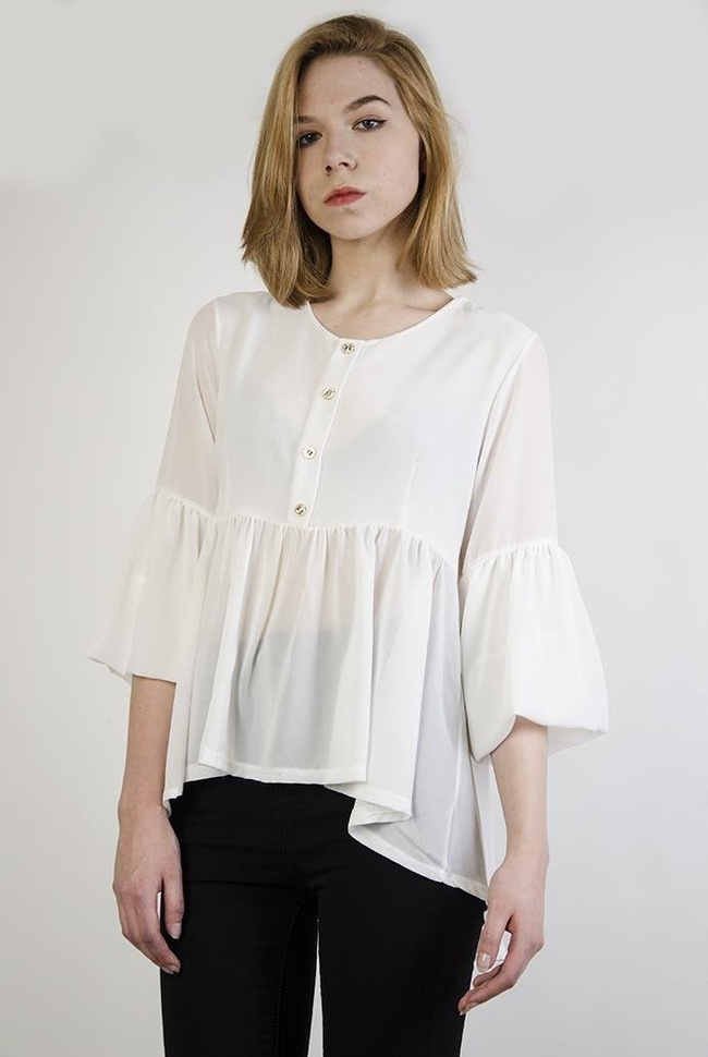 Biała bluzka z siateczkowym odcięciem pod biustem