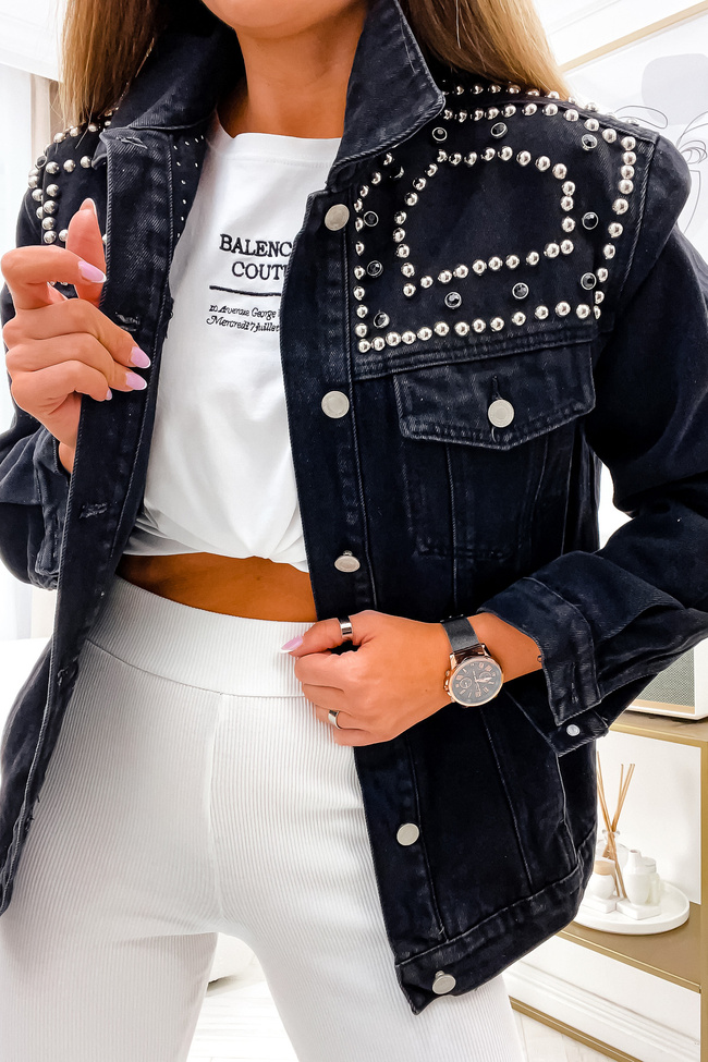 CZARNA KURTKA JEANSOWA Z OZDOBNYMI DŻETAMI I FRĘDZLAMI 