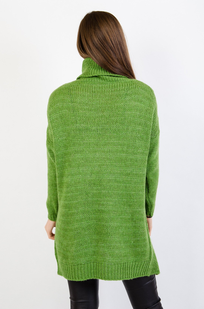 Zielony asymetryczny sweter z golfem