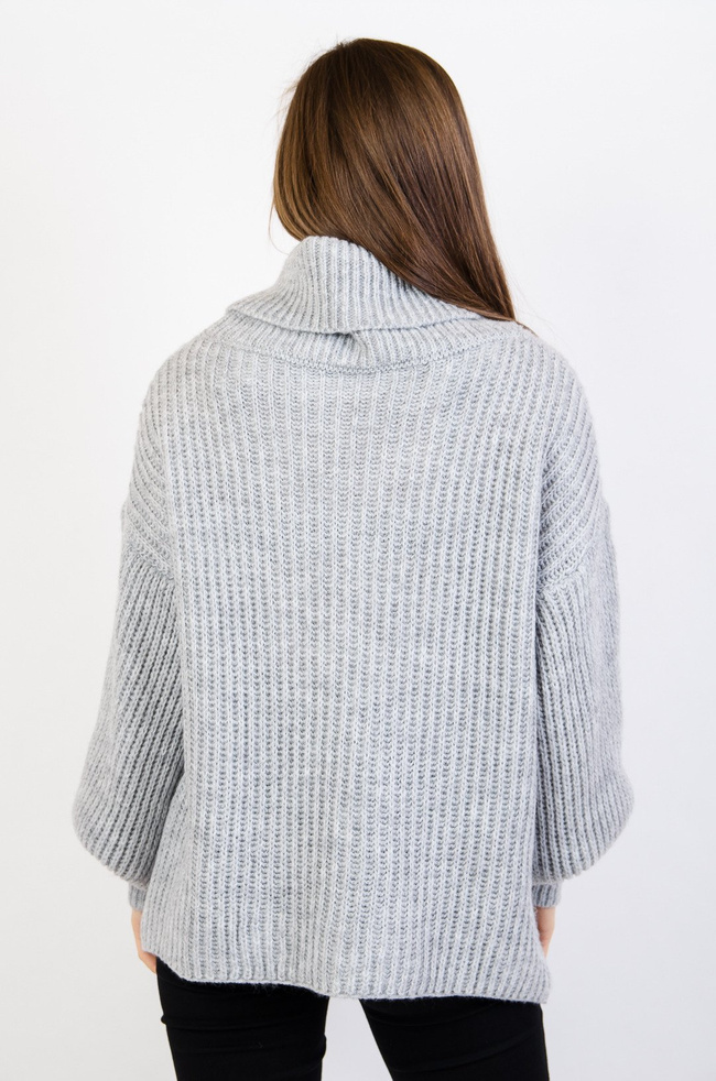 Szary golf z bufiastymi rękawami