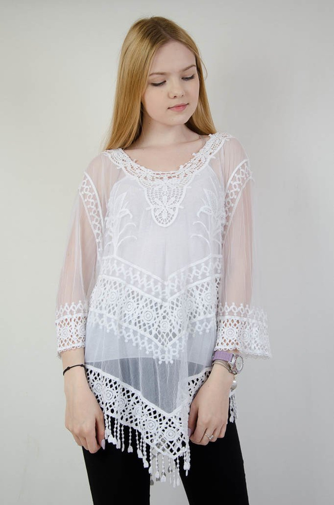 Biała ażurowa bluzka z topem