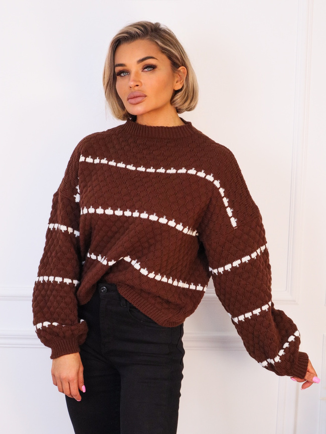 CZEKOLADOWY SWETER W PASKI Z SZEROKIMI RĘKAWAMI I PÓŁGOLFEM