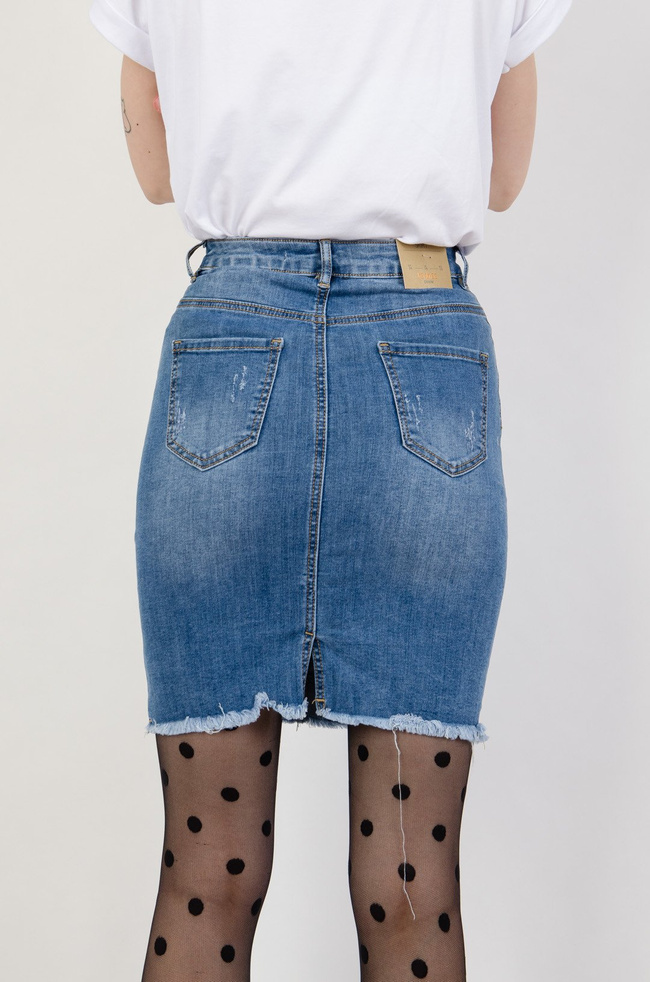 Dopasowana spódnica jeansowa z przetarciami