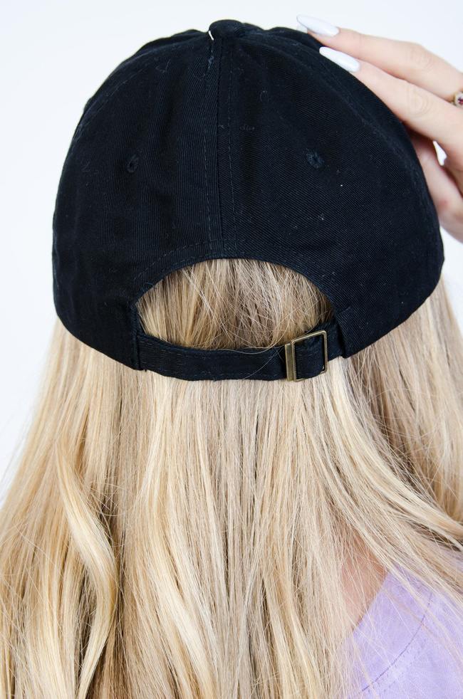 CZARNA CZAPKA Z DASZKIEM "CANADA"