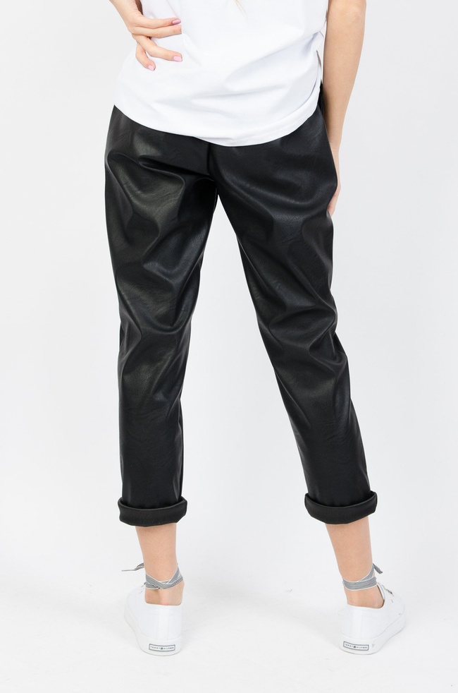 CZARNE WOSKOWANE SPODNIE Z WYSOKIM STANEM