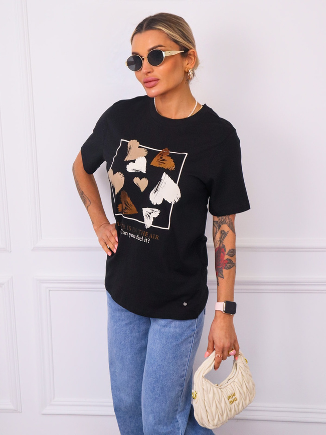 T-SHIRT Z OZDOBNYMI SERDUSZKAMI- CZARNY