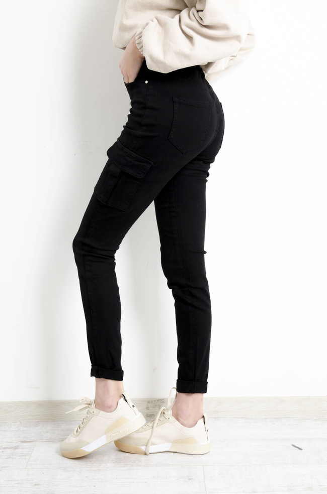 SPODNIE CZARNE BOJÓWKI