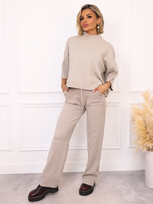 KOMPLET DZIANINOWY SWETER+ SPODNIE- BEŻOWY