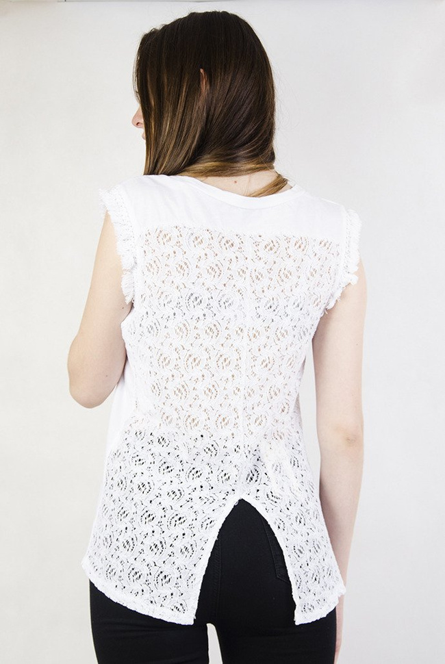 Biała bluzka bez rękawów z kolorowym nadrukiem