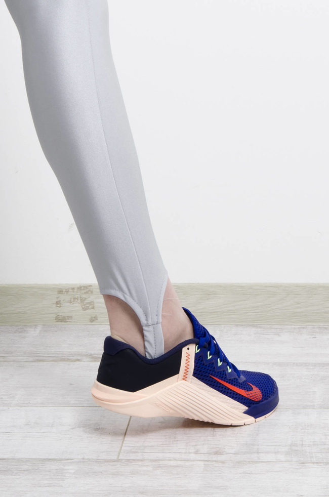 LEGGINSY Z ZAPIĘTKAMI - SZARE