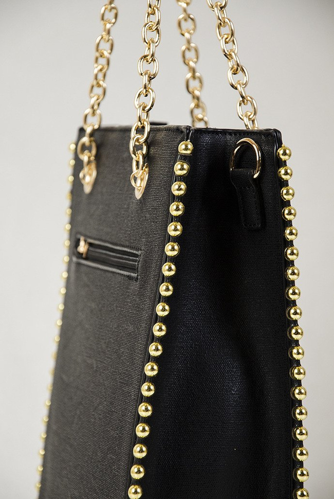 Czarna torebka typu shopper ze złotymi koralikami