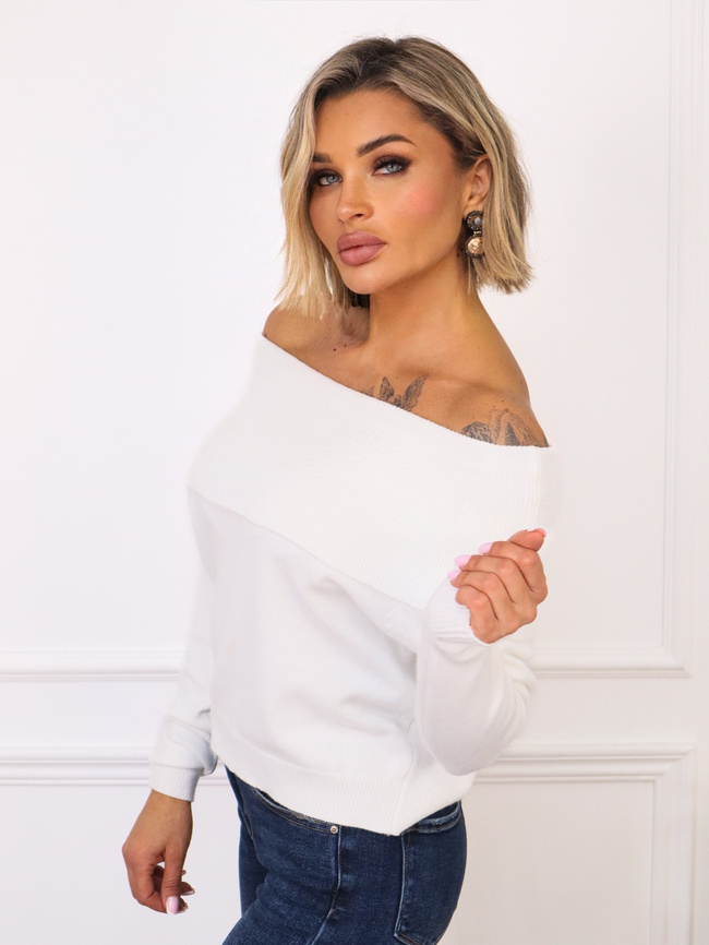SWETER Z ODKRYTYMI RAMIONAMI- BIAŁY