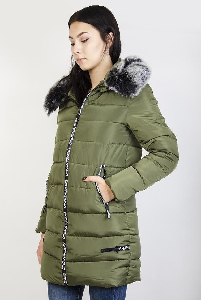 Zielona ocieplana, przedłużana kurtka z futerkiem przy kapturze