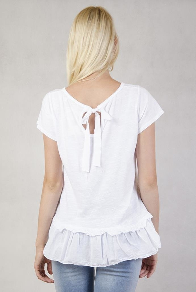 Biała bluzka z falbanką