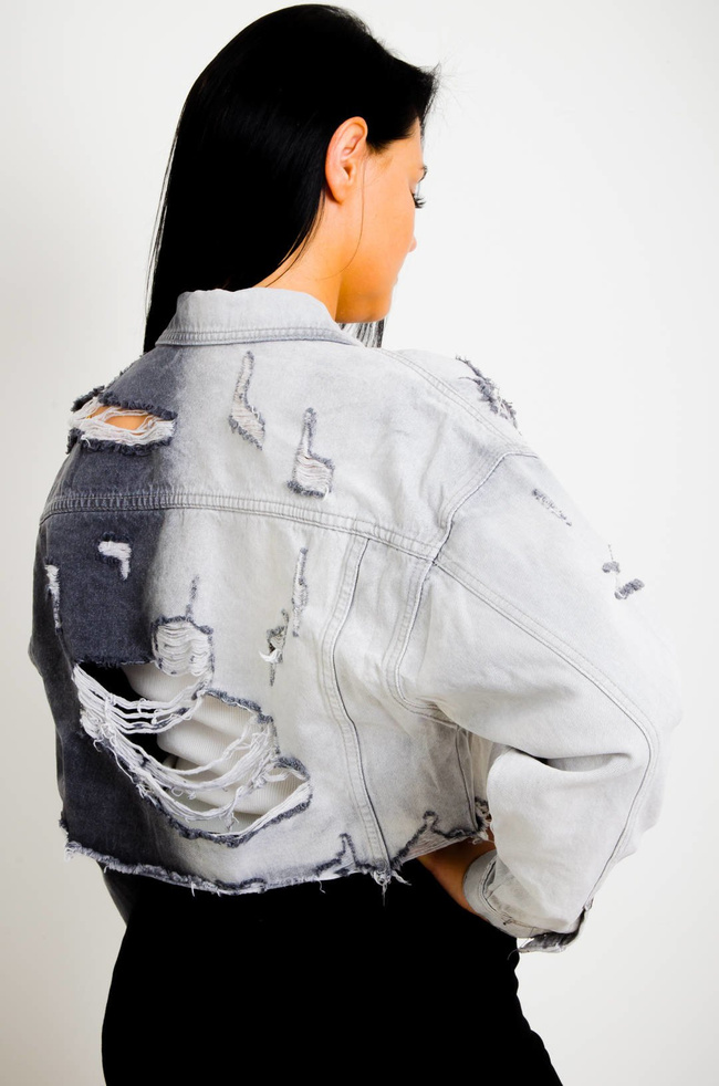 KURTKA JEANSOWA DWUKOLOROWA SZARA Z DZIURAMI