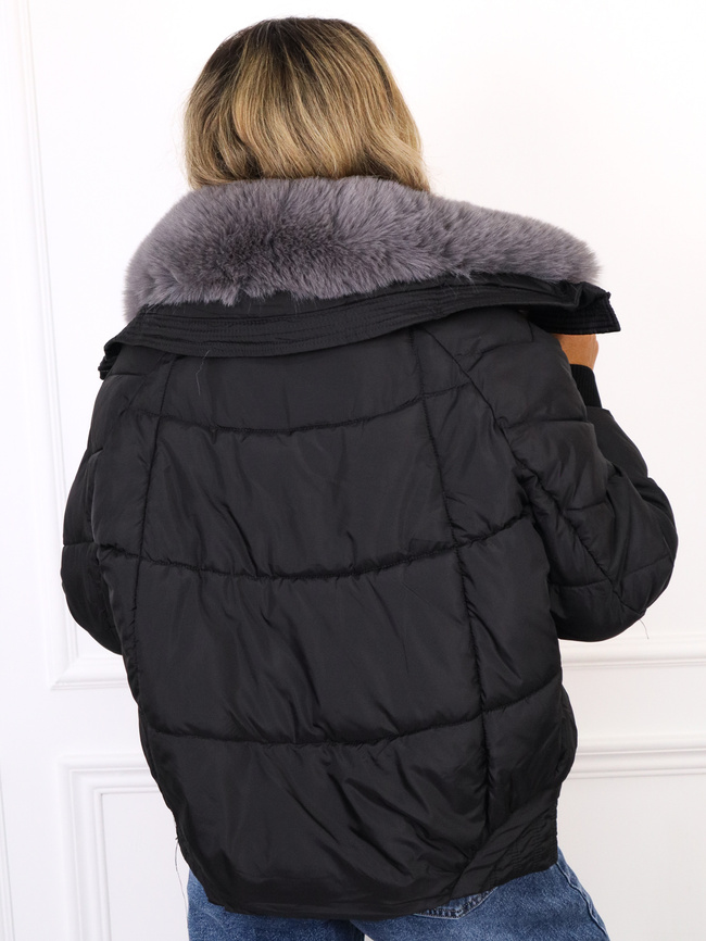 KURTKA Z FUTERKIEM NA KOŁNIERZU- CZARNA
