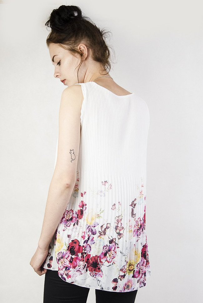 Biała, plisowana bluzka 