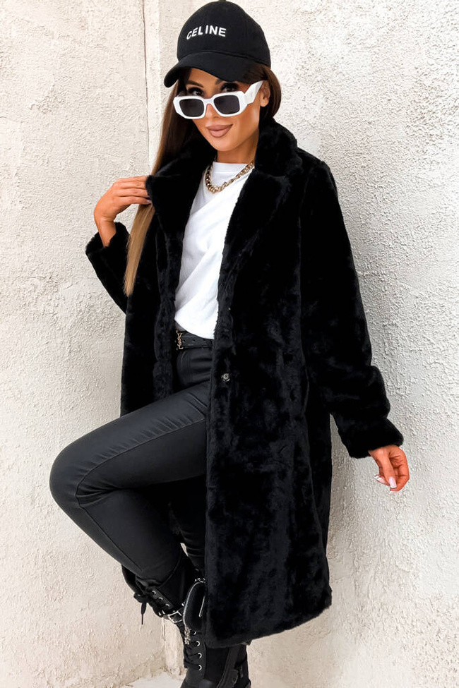 CZARNY FUTRZANY PŁASZCZ Z KIESZENIAMI