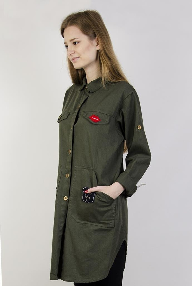 Koszula khaki z naszywkami