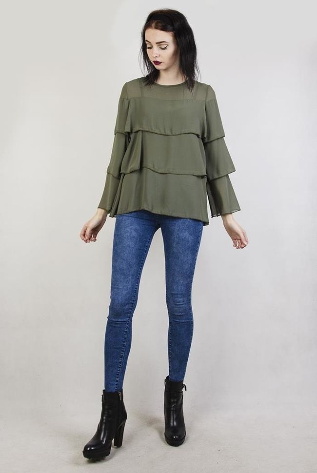 Zielona bluzka z falbanami