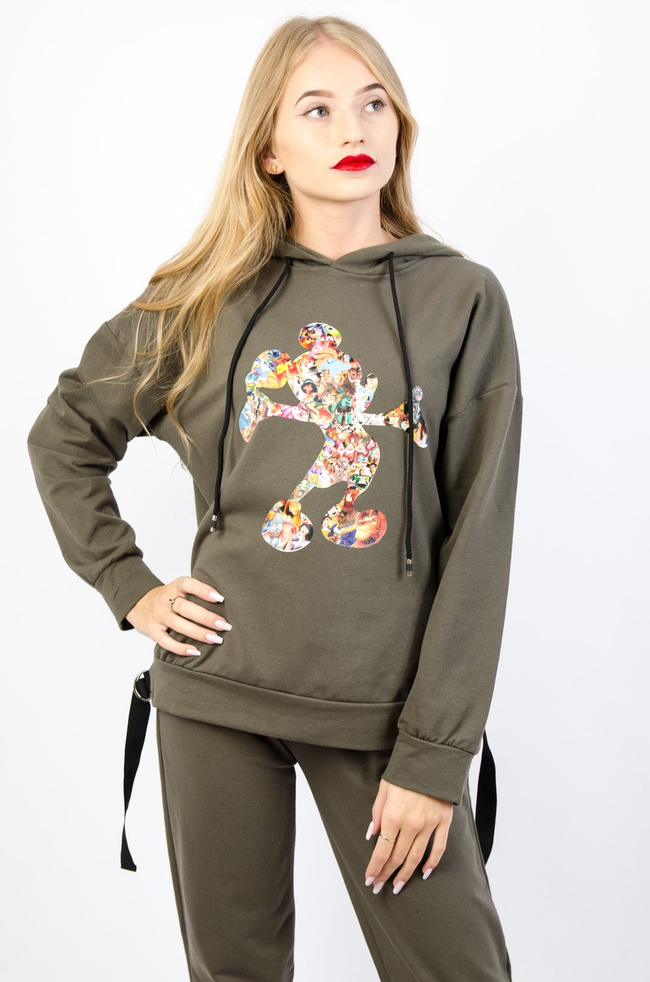 ZIELONY KOMPLET DRESOWY Z KOLOROWĄ APLIKACJĄ