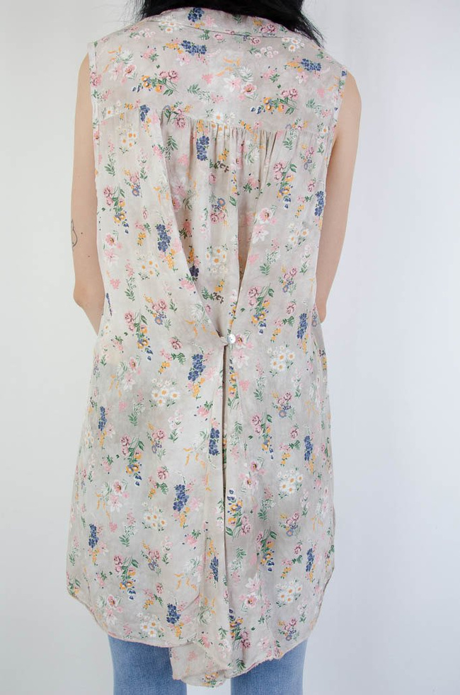 BEŻOWA BLUZKA W KWIATY