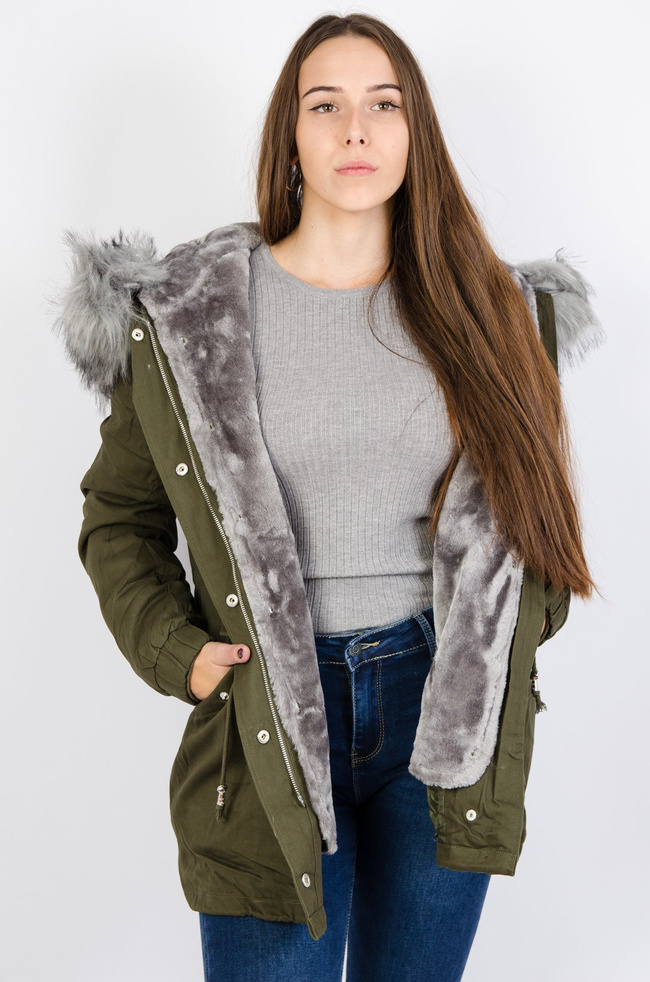 Zielona kurtka parka z doczepianym futerkiem