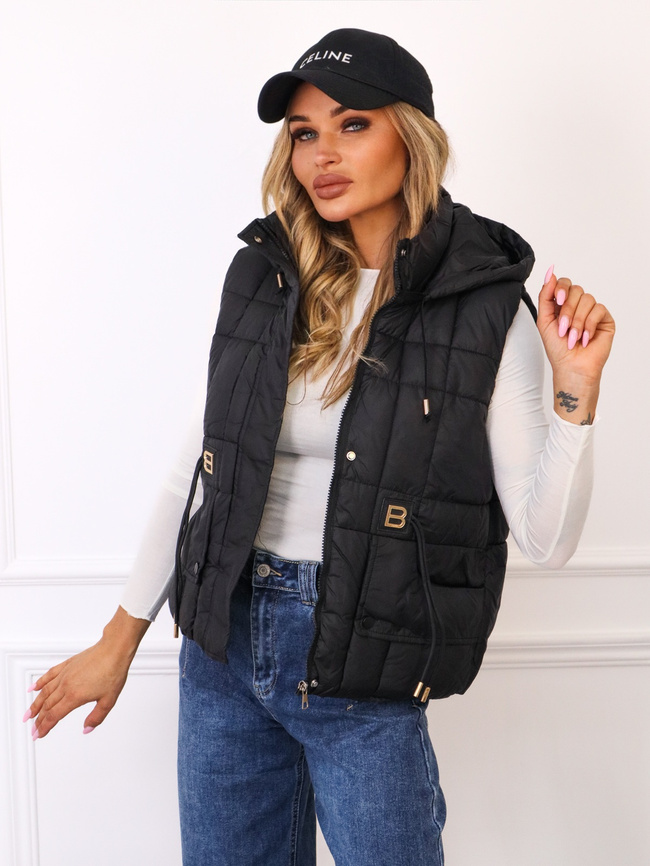 KAMIZELKA Z OZDOBNYMI NASZYWKAMI- CZARNA