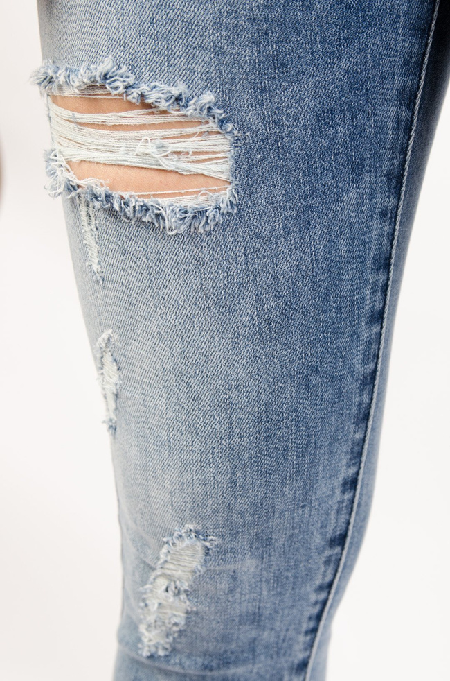 JASNE SPODNIE JEANSOWE Z DZIURAMI- WYSOKI STAN