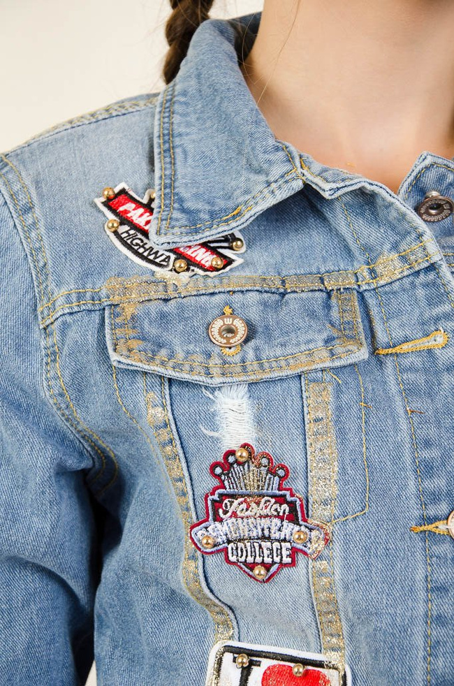 KURTKA JEANSOWA Z NASZYWKAMI