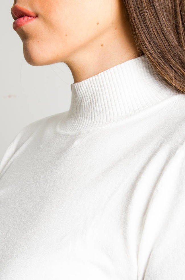 CIENKI BIAŁY SWETEREK Z PÓŁGOLFEM