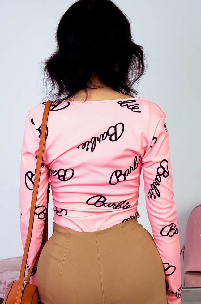 RÓŻOWE BODY Z NAPISEM ''BARBIE''