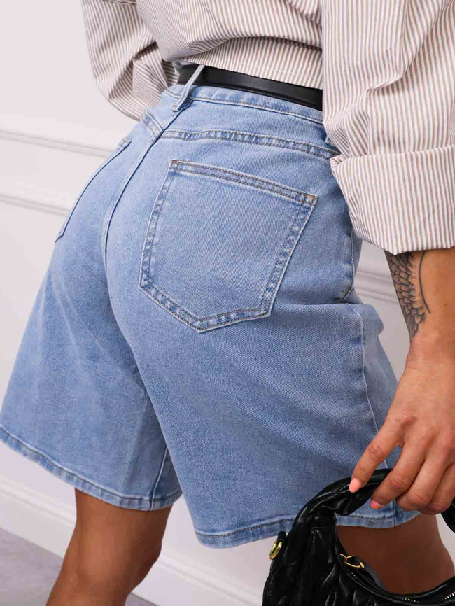 SZORTY JEANSOWE BERMUDY Z KIESZENIAMI Z PRZODU