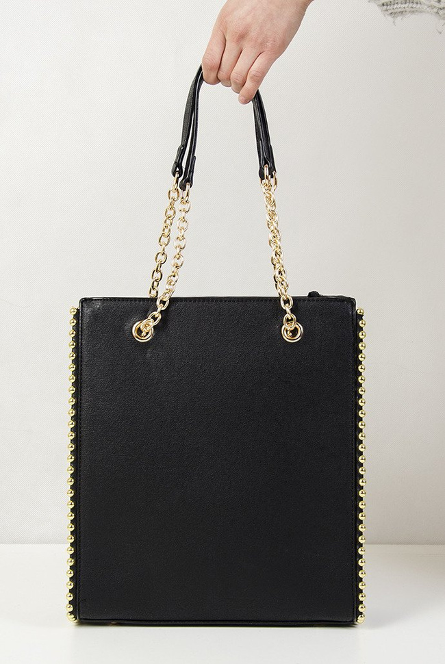 Czarna torebka typu shopper ze złotymi koralikami