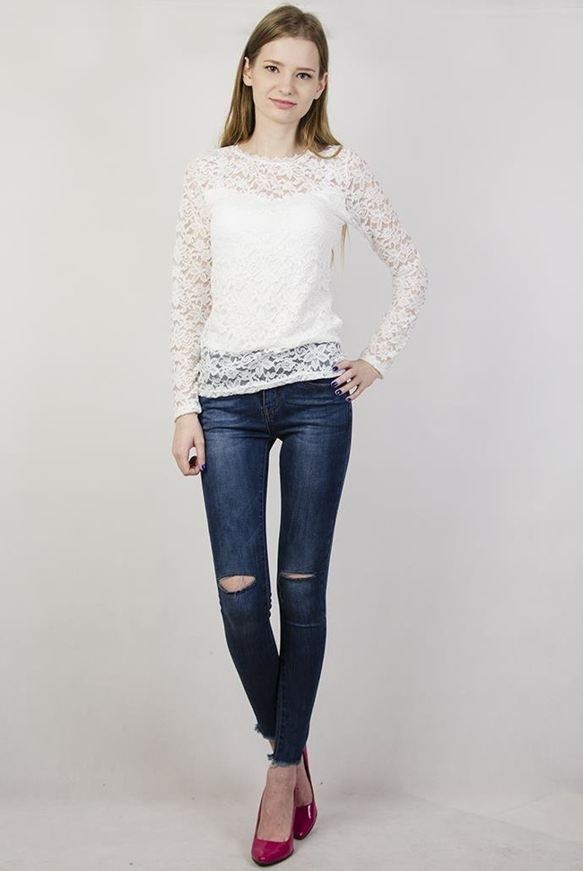 Biała koronkowa bluzka z usztywnieniem
