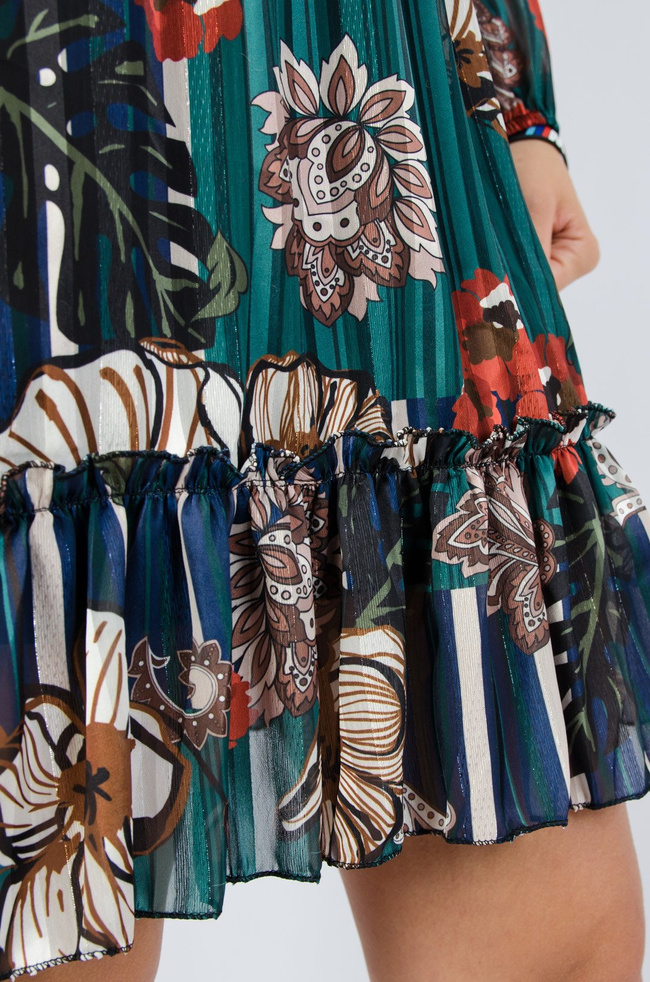 Zielona sukienka w kwiaty