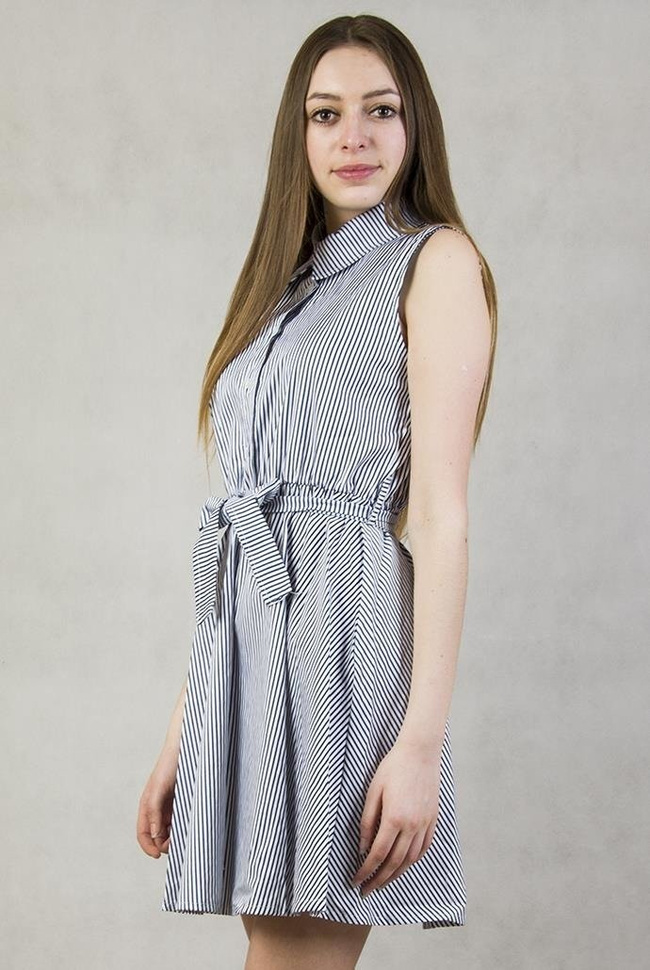 Biało-granatowa sukienka w paski