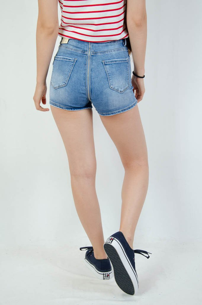 Jeansowe szorty z zamkiem z tyłu