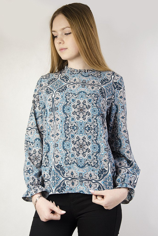 Niebieska bluzka koszulowa w azteckie wzory