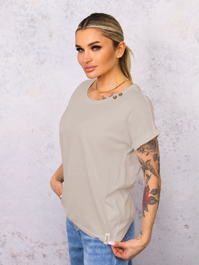 T-SHIRT OVERSIZE Z OZDOBNYMI GUZIKAMI- BEŻOWY