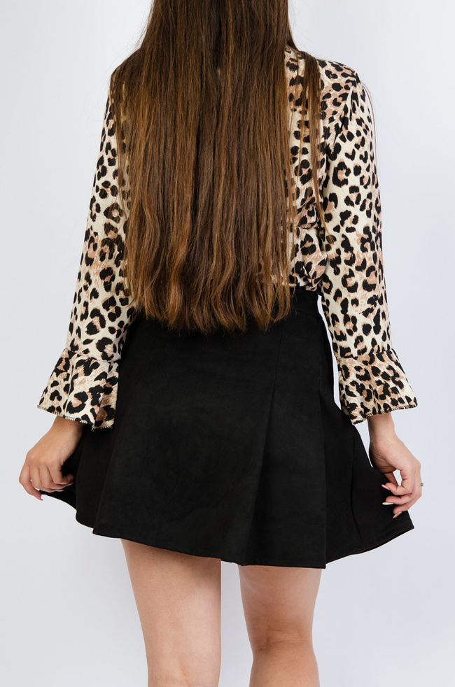 Spódniczka zamszowa z guzikami 