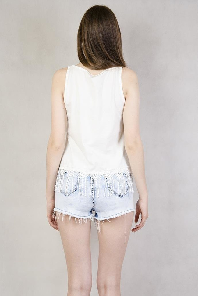 Biała bluzka z frędzelkami