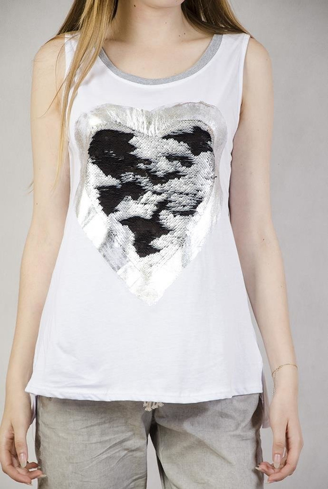 Biała bluzka z sercem z cekinów