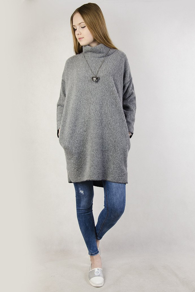 Włochata szara tunika z przeszyciami