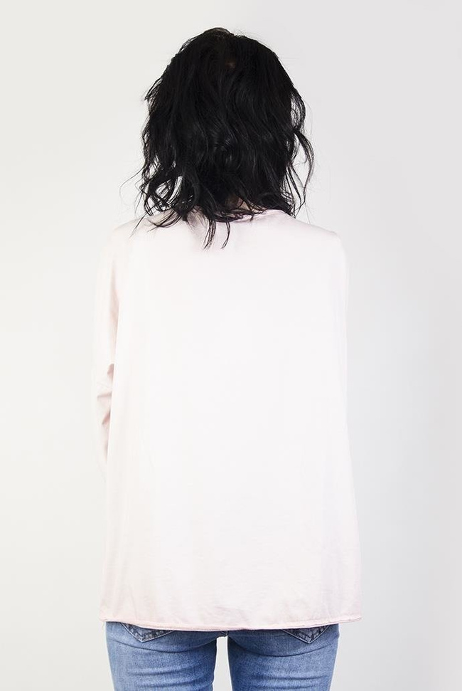 Jasnoróżowa bluzka z gwiazdą