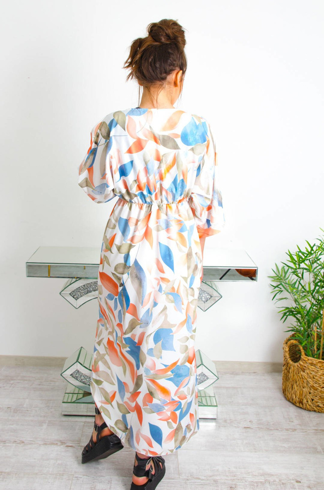 BIAŁA DŁUGA SUKIENKA W MOTYW KWIATOWY -KRÓJ KIMONO