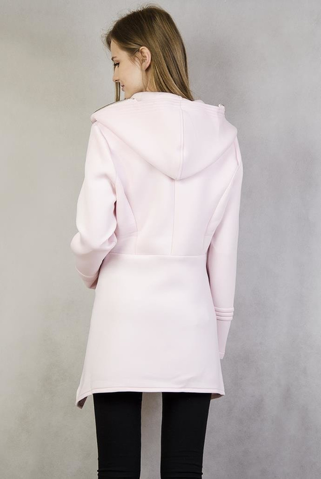 Wygodny pudrowo-różowy płaszczyk