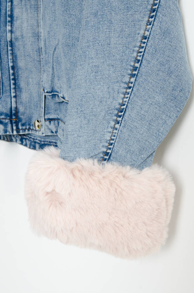 NIEBIESKA JEANSOWA KURTKA Z ODPINANYM FUTERKIEM