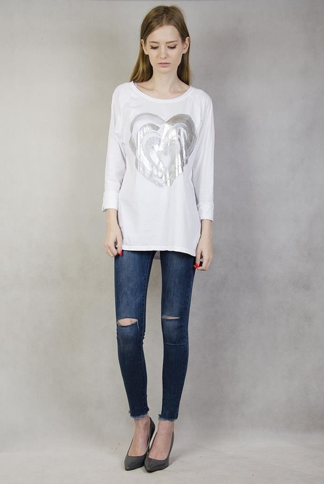 Biała bluzka ze srebrnym sercem