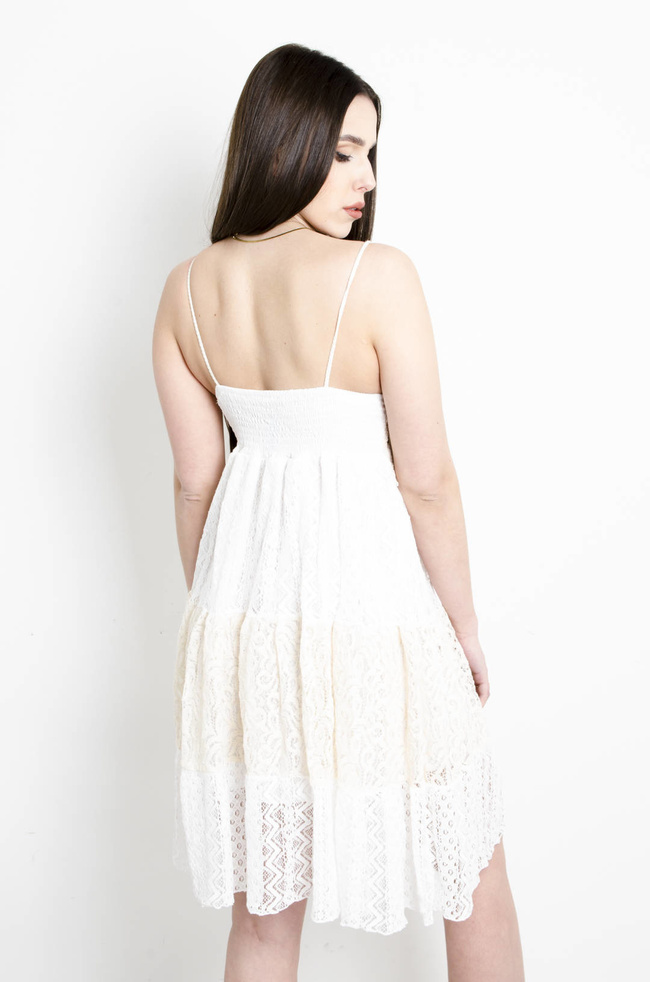 SUKIENKA KORONKOWA W STYLU BOHO-BIAŁO-BEŻOWA